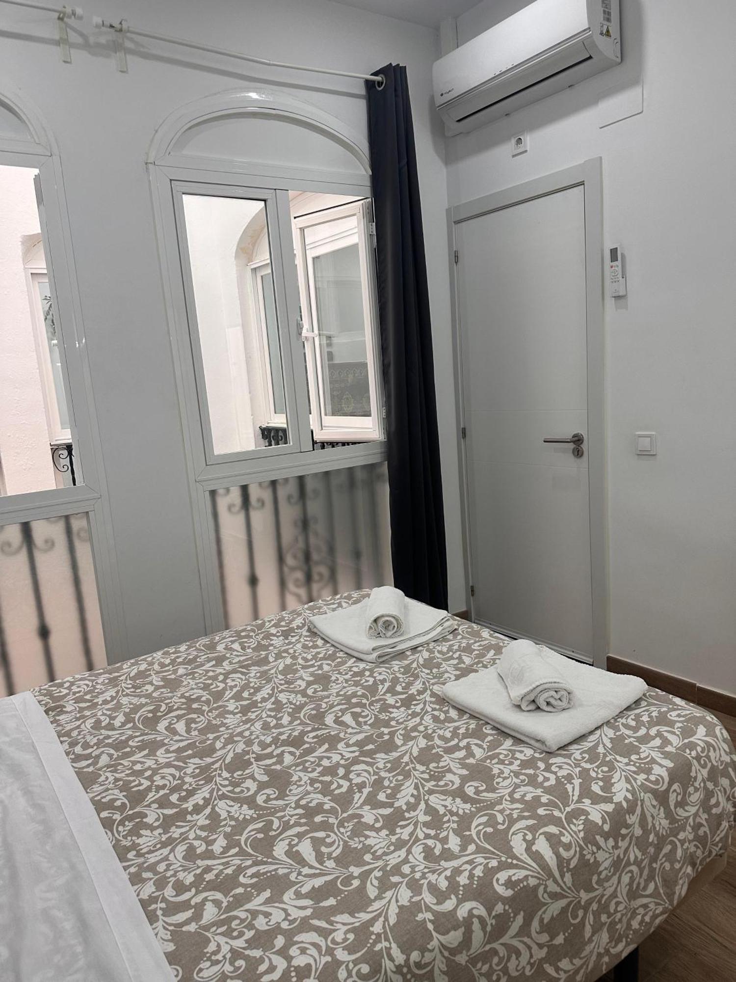 Triana Riverside Hostel Sevilla